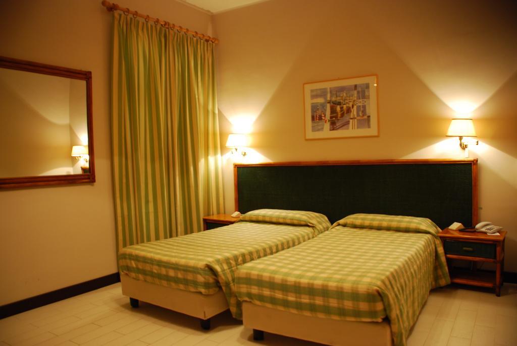 Hotel Baia Del Sole Civitavecchia Δωμάτιο φωτογραφία